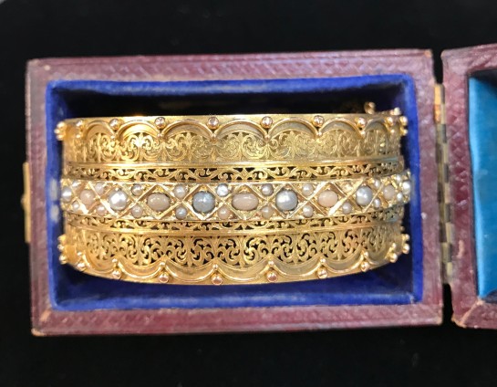 victorian bracelet from a pocket of rocks